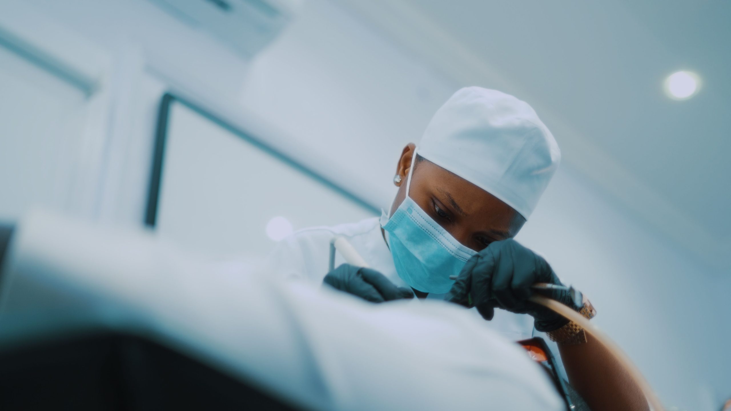Retinal Detachment in Ghana: Warning Signs, Treatment, and Why Every Hour Counts