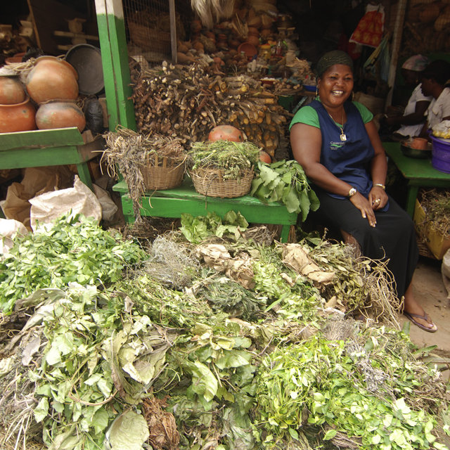 Herbal Eye Remedies in Ghana: What’s Safe and What Isn’t